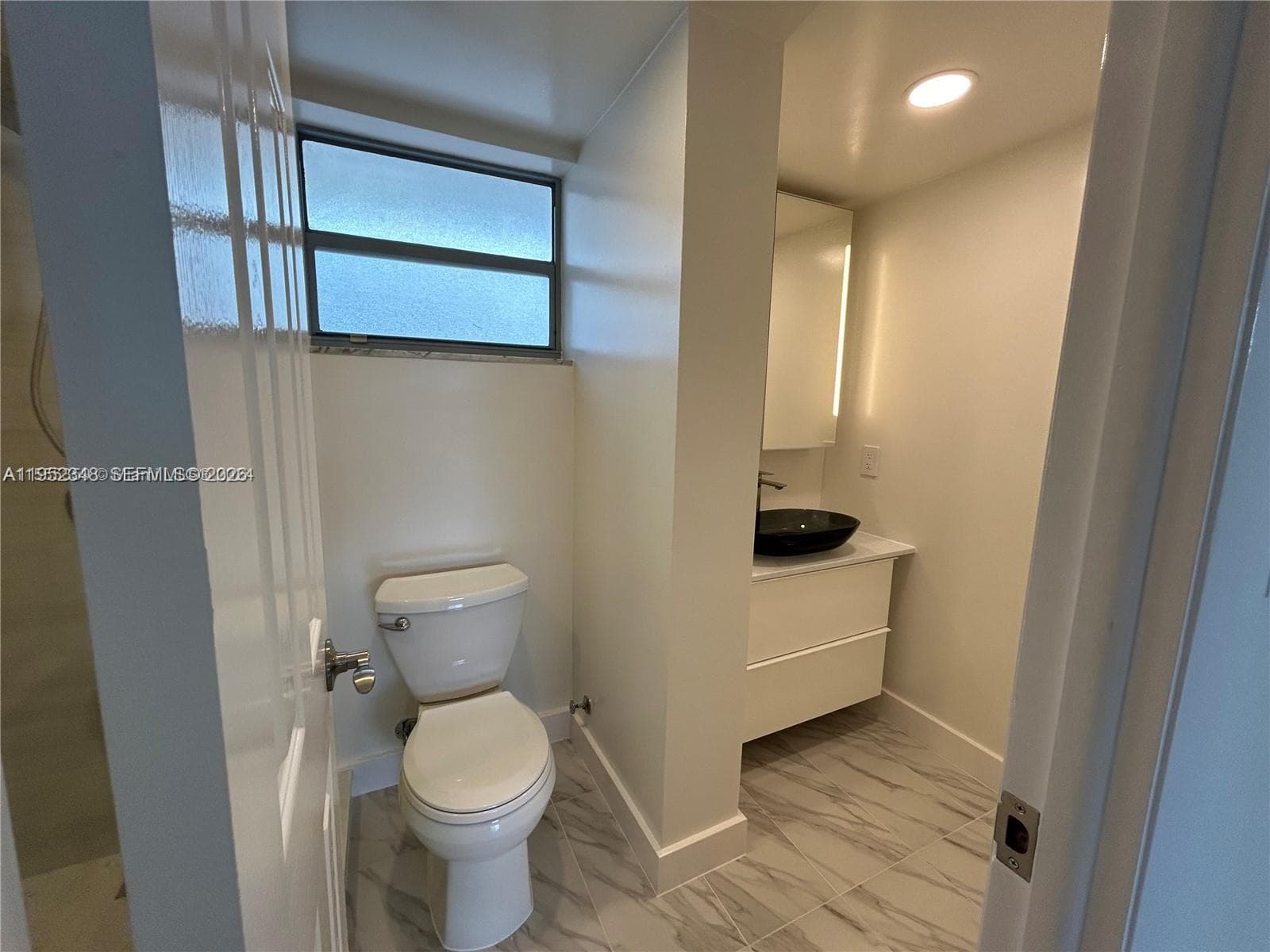 3550 NE 169th St 304 photo 11
