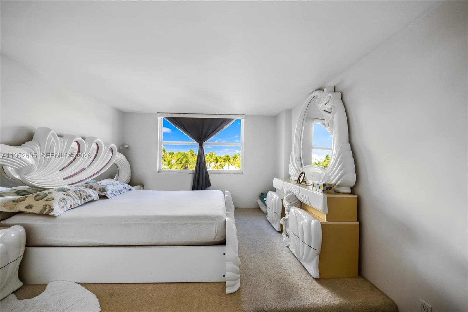 465 Ocean Dr 419 photo 17