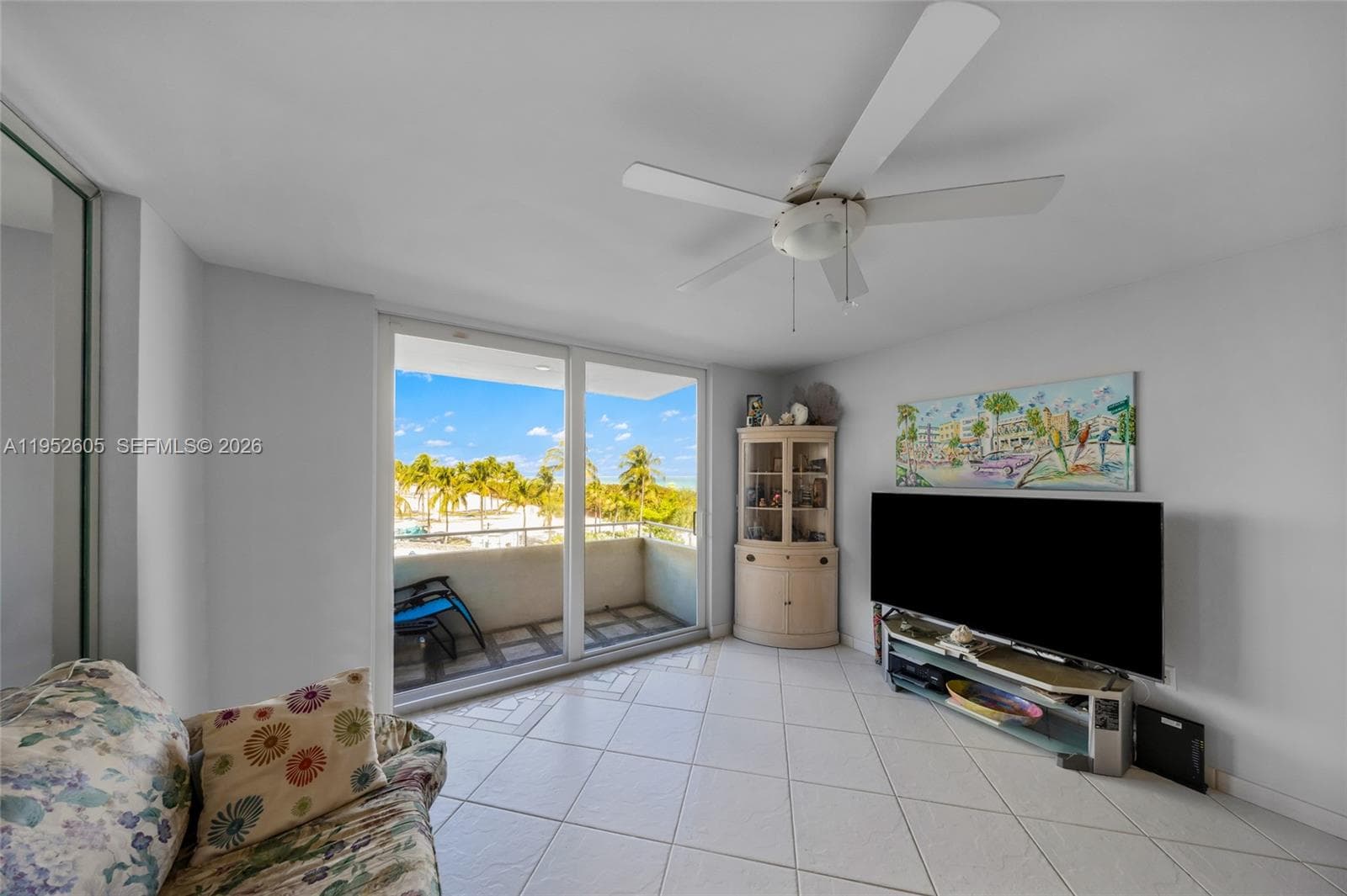 465 Ocean Dr 419 photo 9