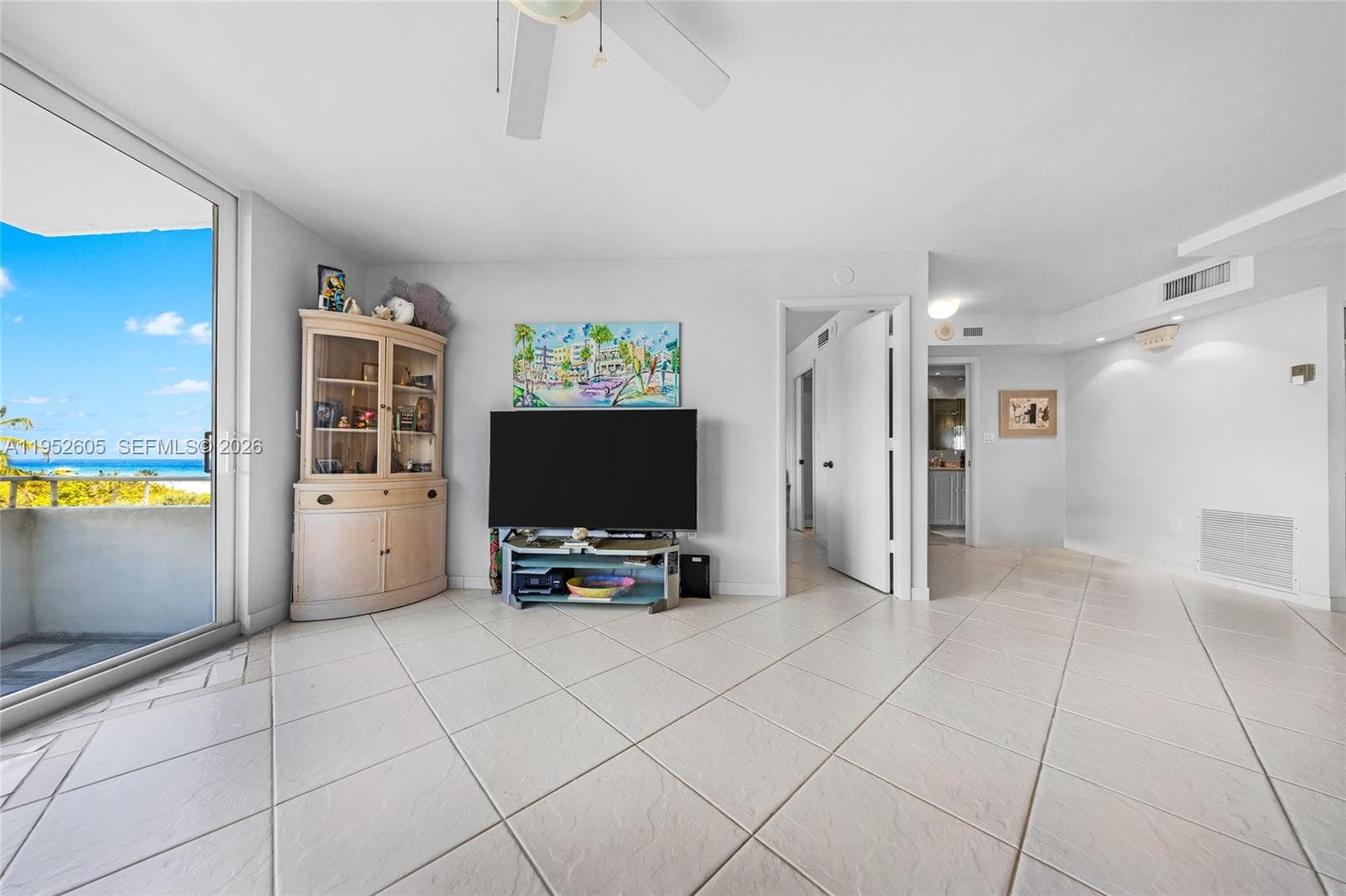 465 Ocean Dr 419 photo 11