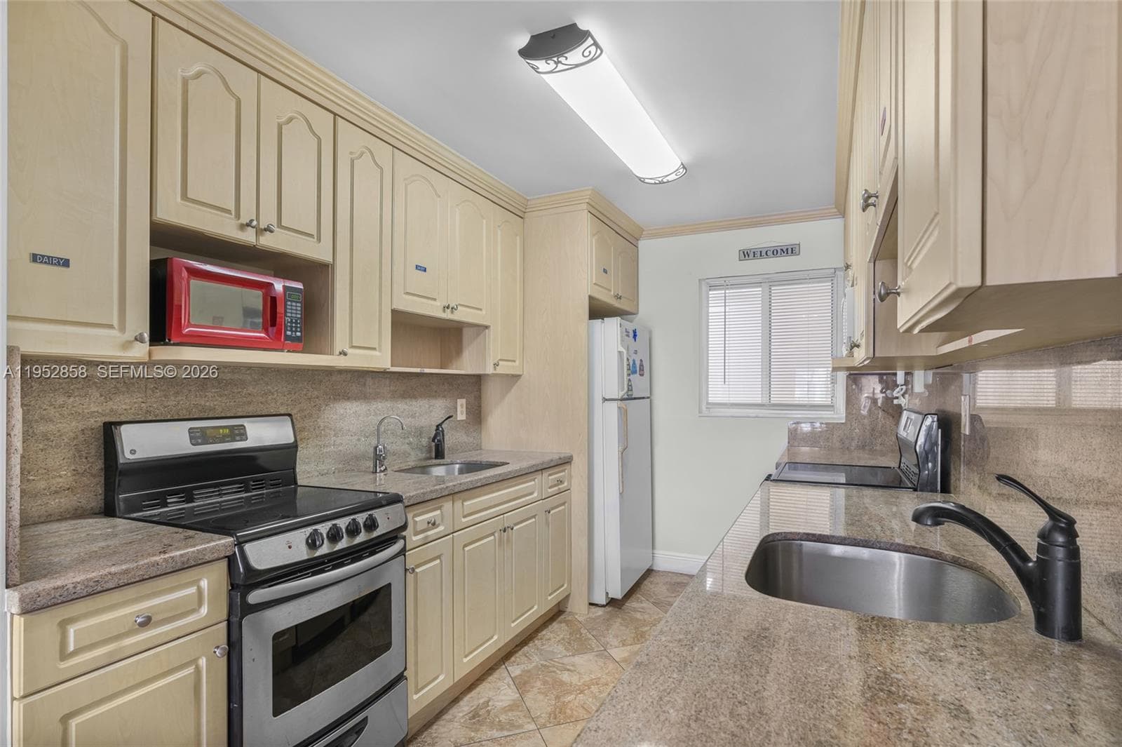4141 Collins Ave 201 photo 7