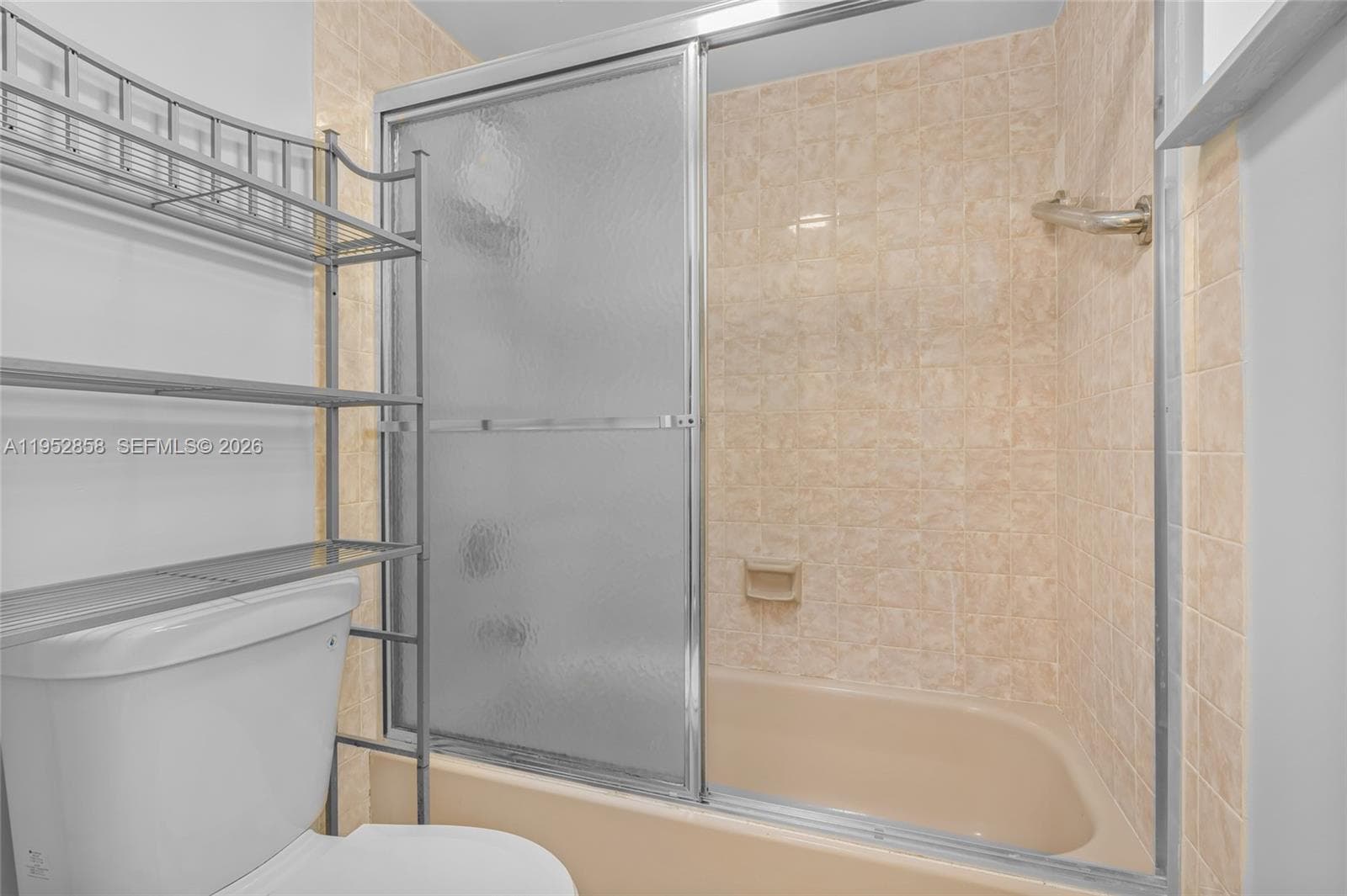 4141 Collins Ave 201 photo 18
