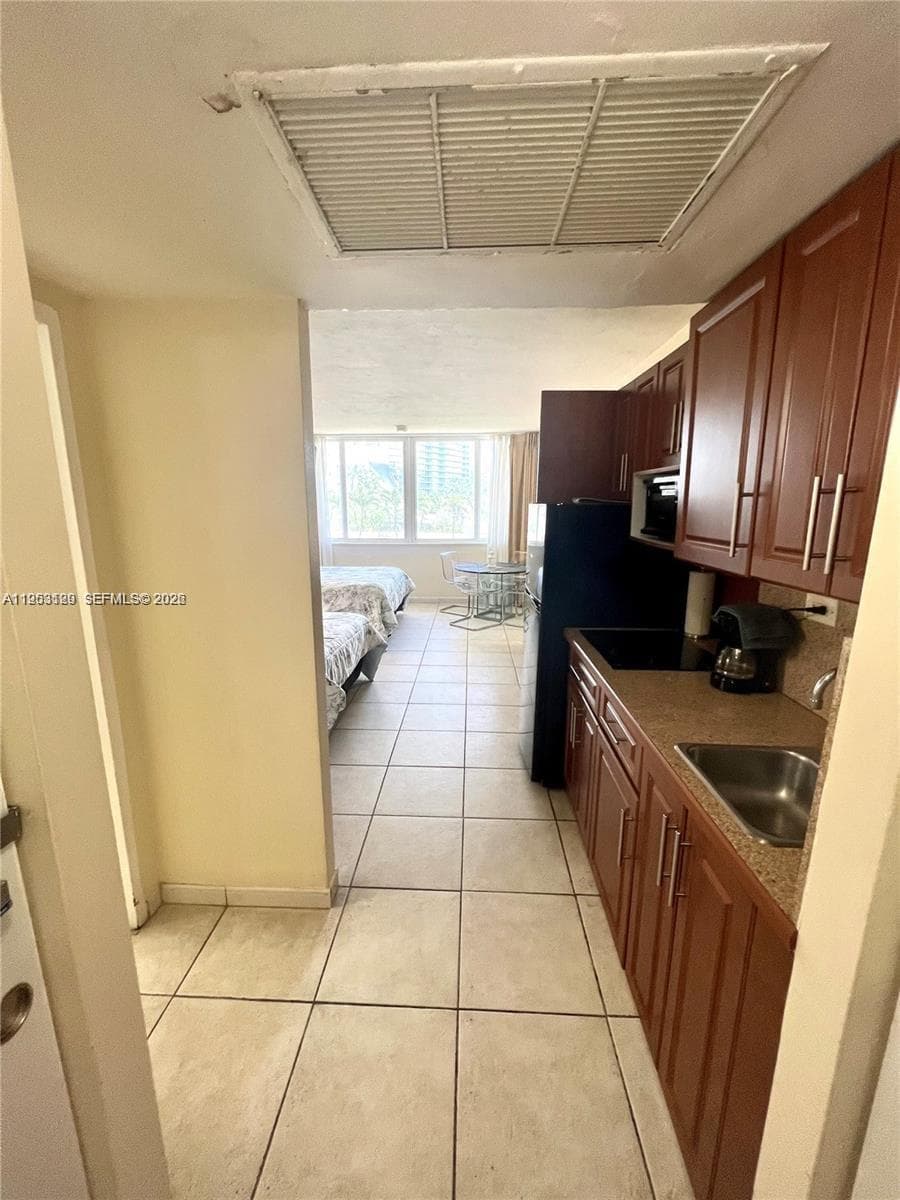 19201 Collins Ave 242 photo 13