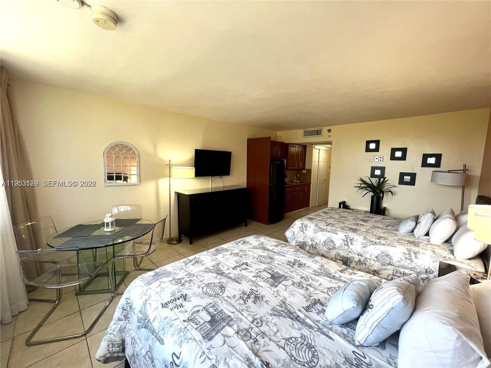 19201 Collins Ave 242 photo 1