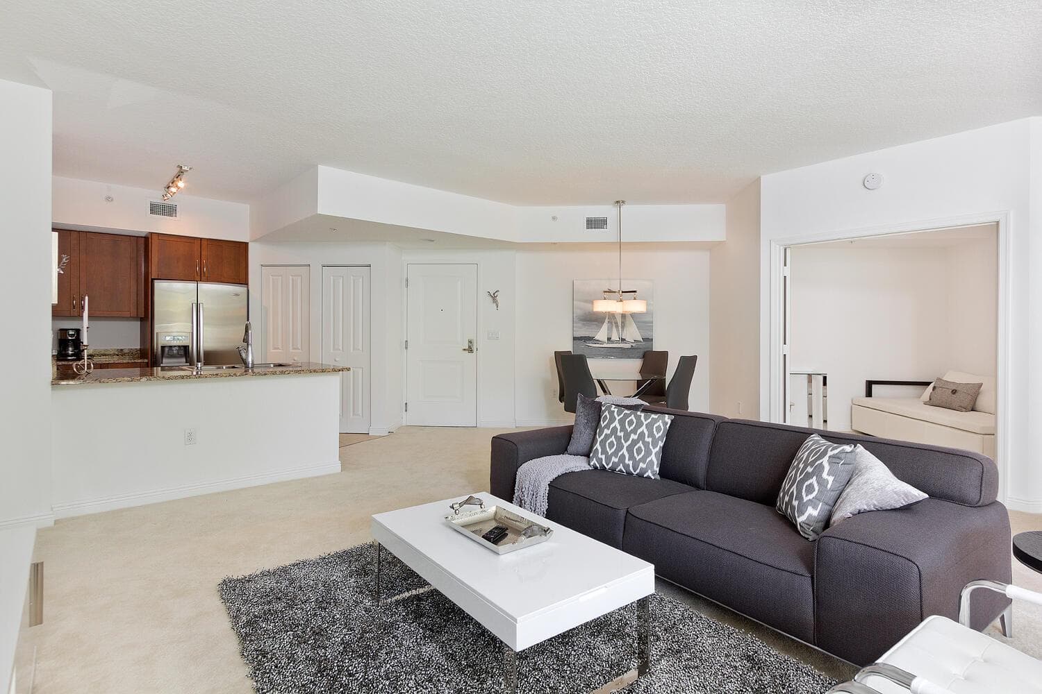 450 N Federal Highway 609 photo 3
