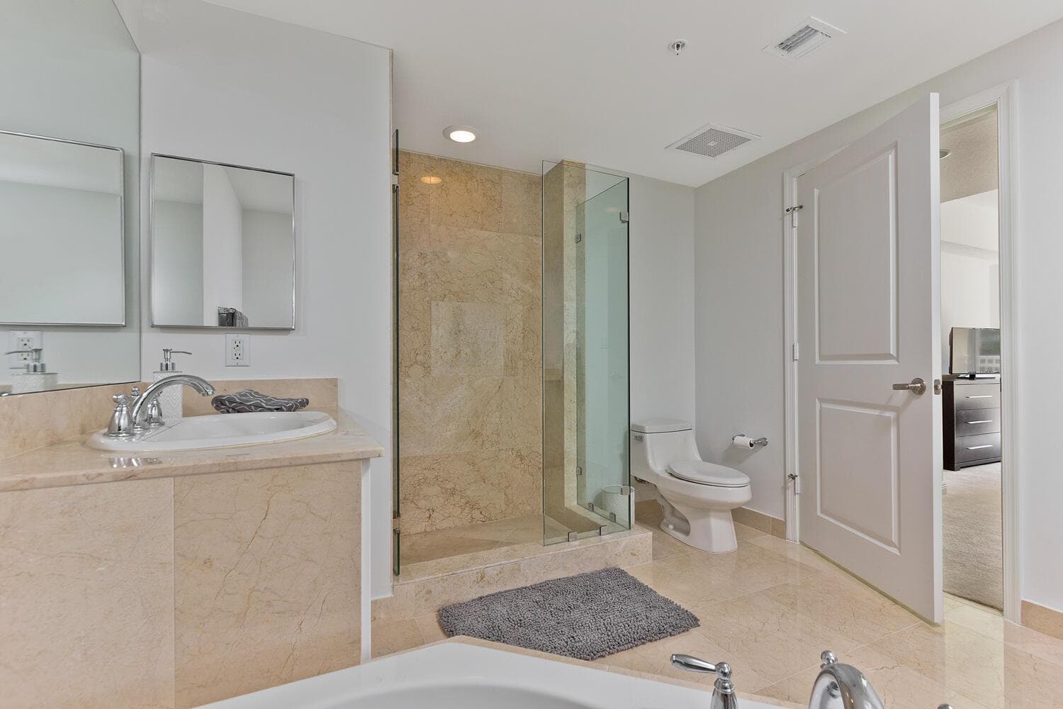 450 N Federal Highway 609 photo 24
