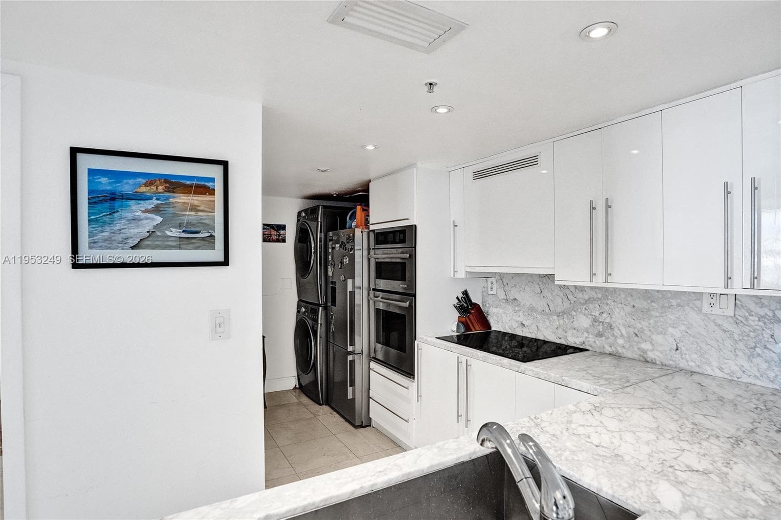 650 West Ave 2206 photo 12