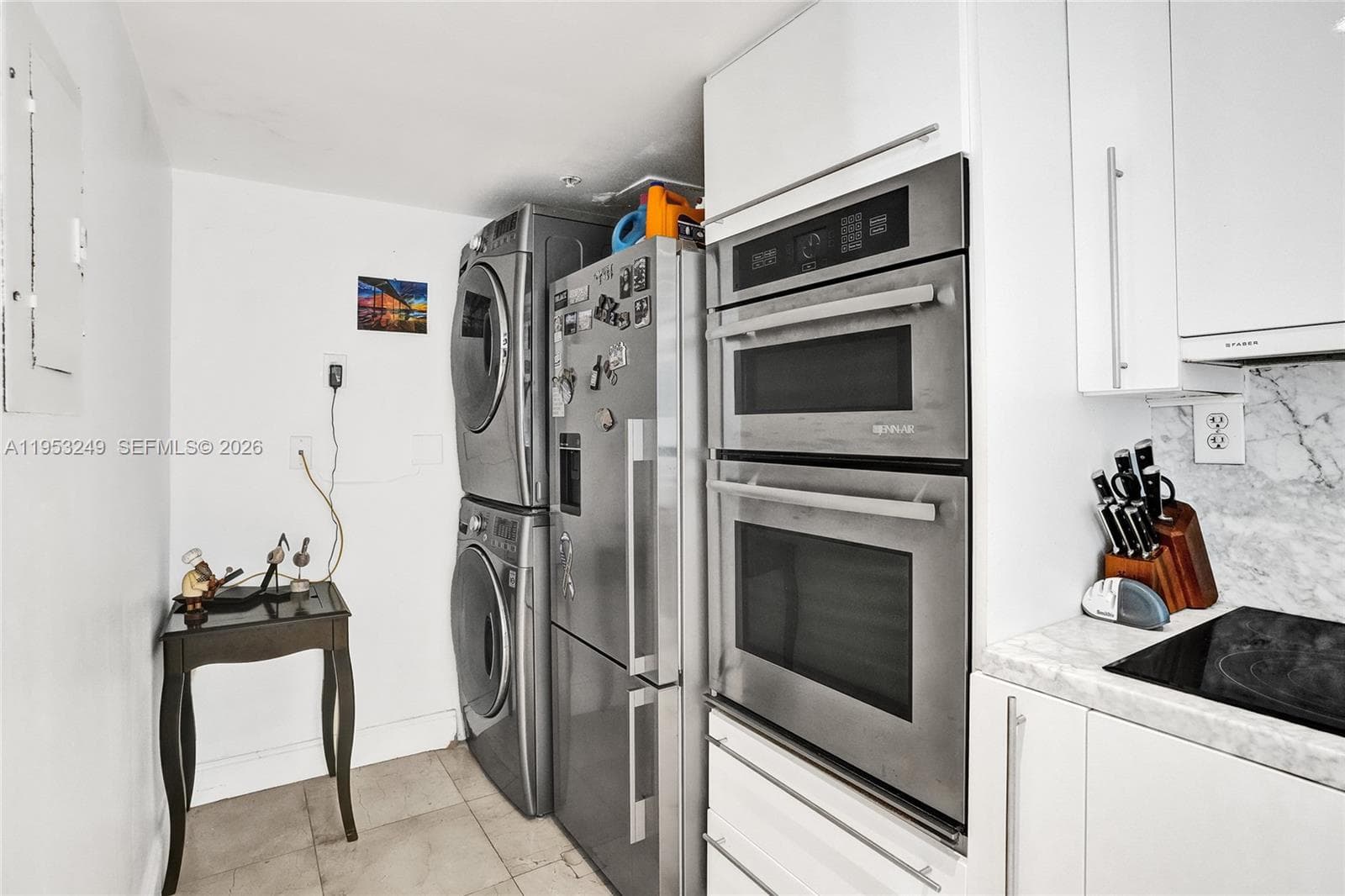 650 West Ave 2206 photo 15