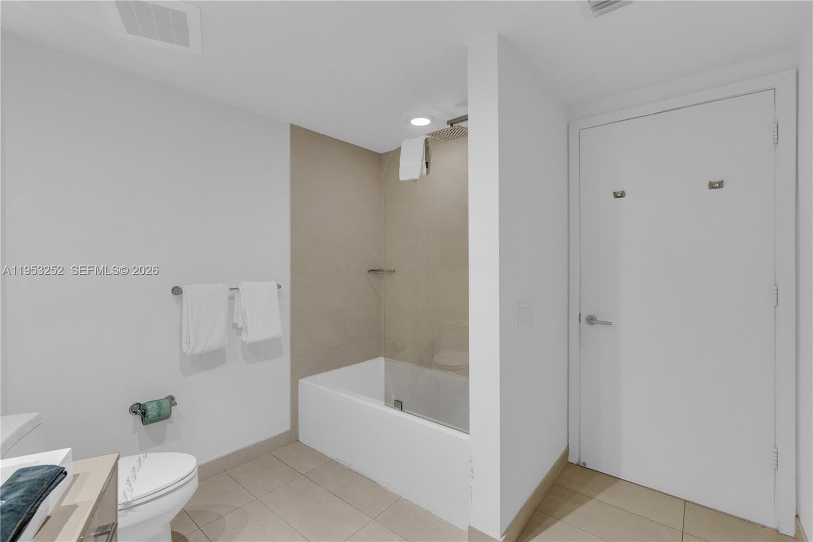 4111 S Ocean Dr 1507 photo 17