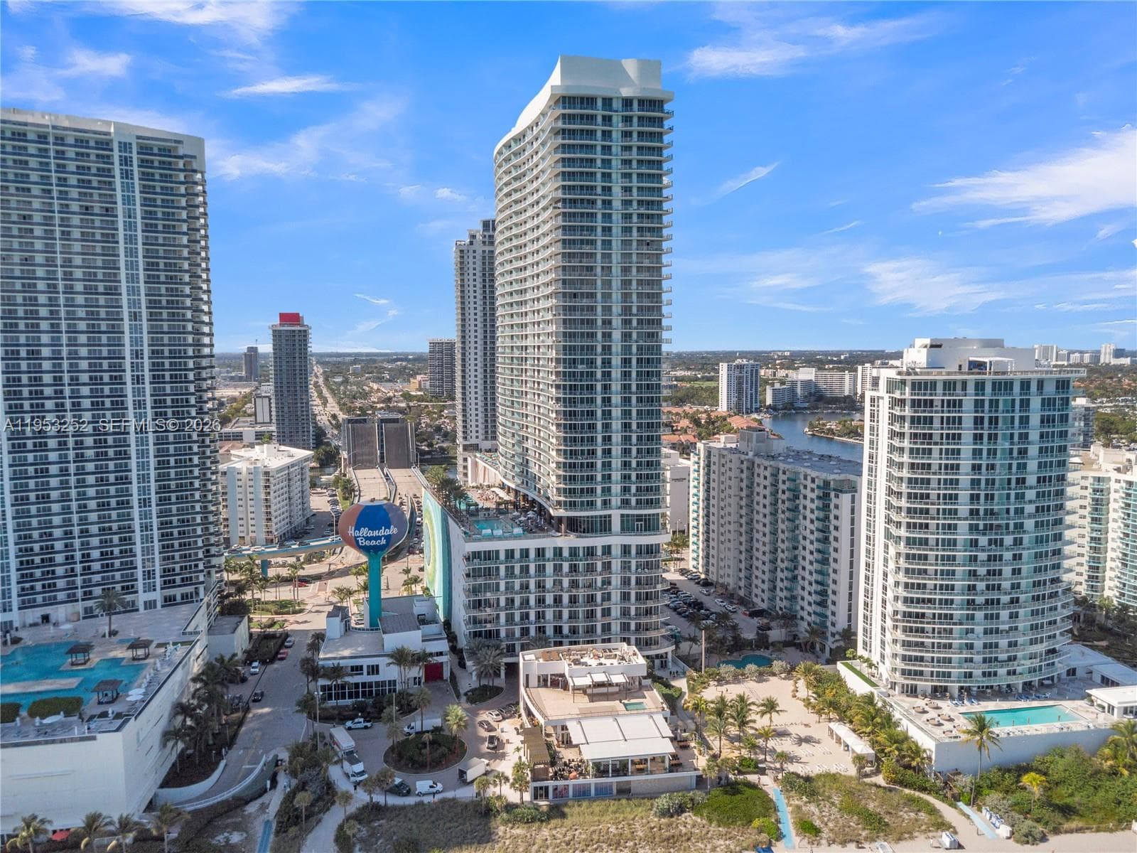 4111 S Ocean Dr 1507 photo 1