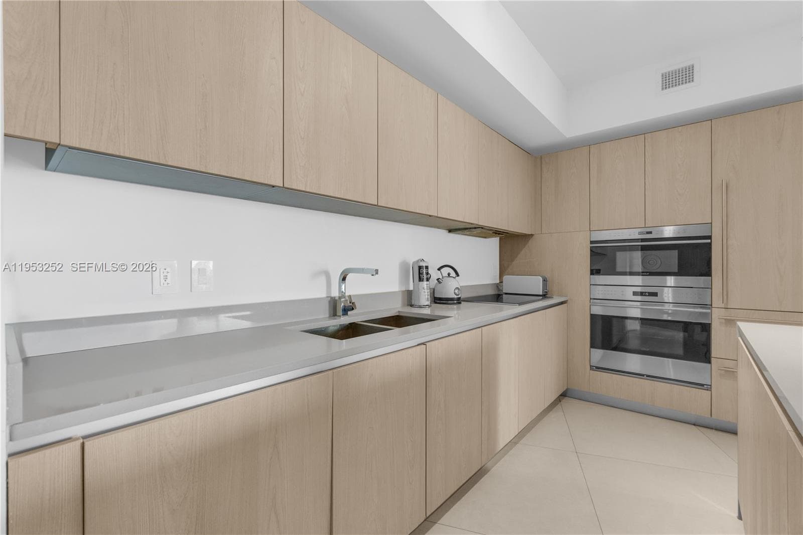 4111 S Ocean Dr 1507 photo 5