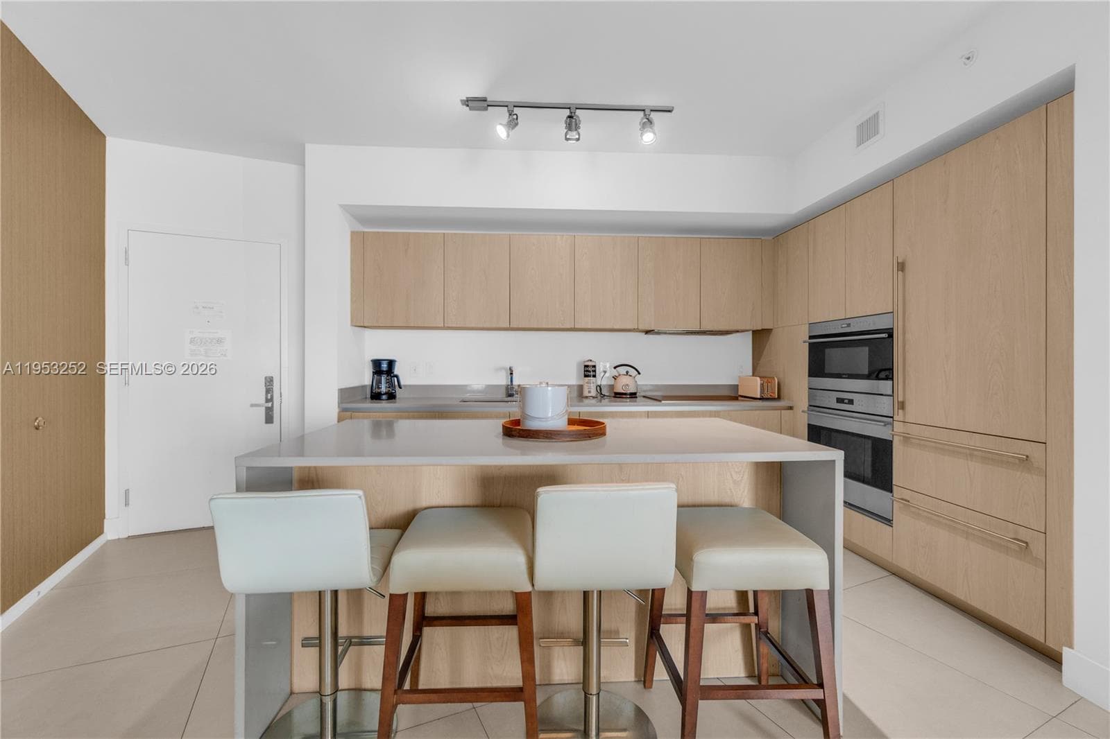 4111 S Ocean Dr 1507 photo 10