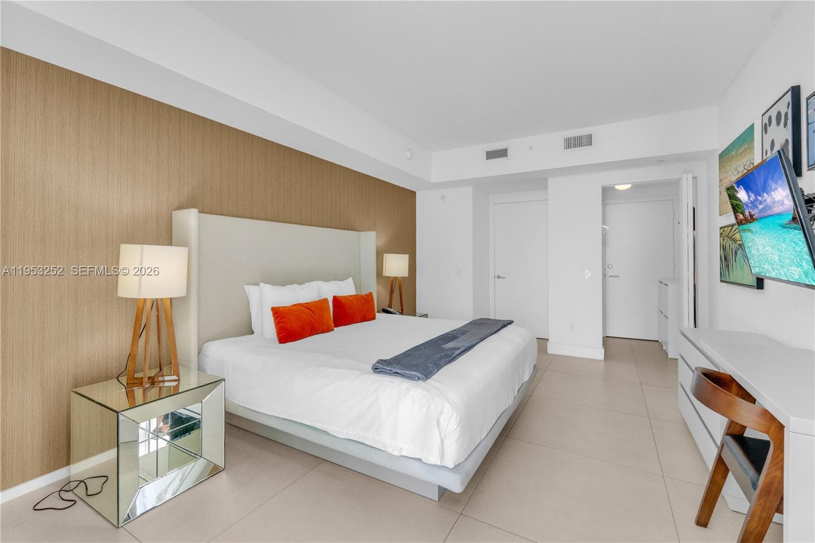 4111 S Ocean Dr 1507 photo 14