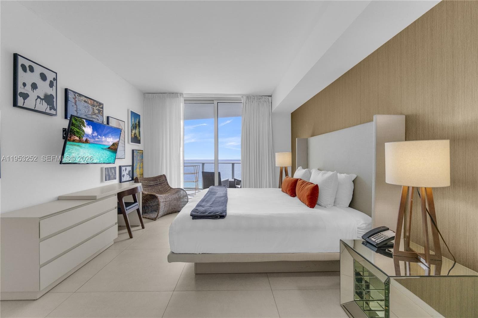 4111 S Ocean Dr 1507 photo 11