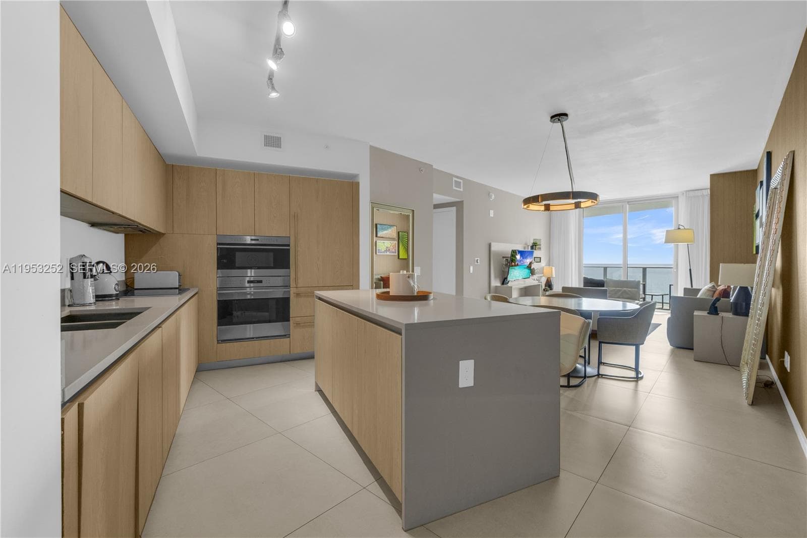 4111 S Ocean Dr 1507 photo 4