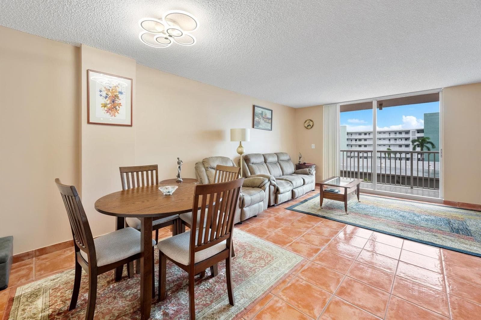 3161 S Ocean Drive 409 photo 10