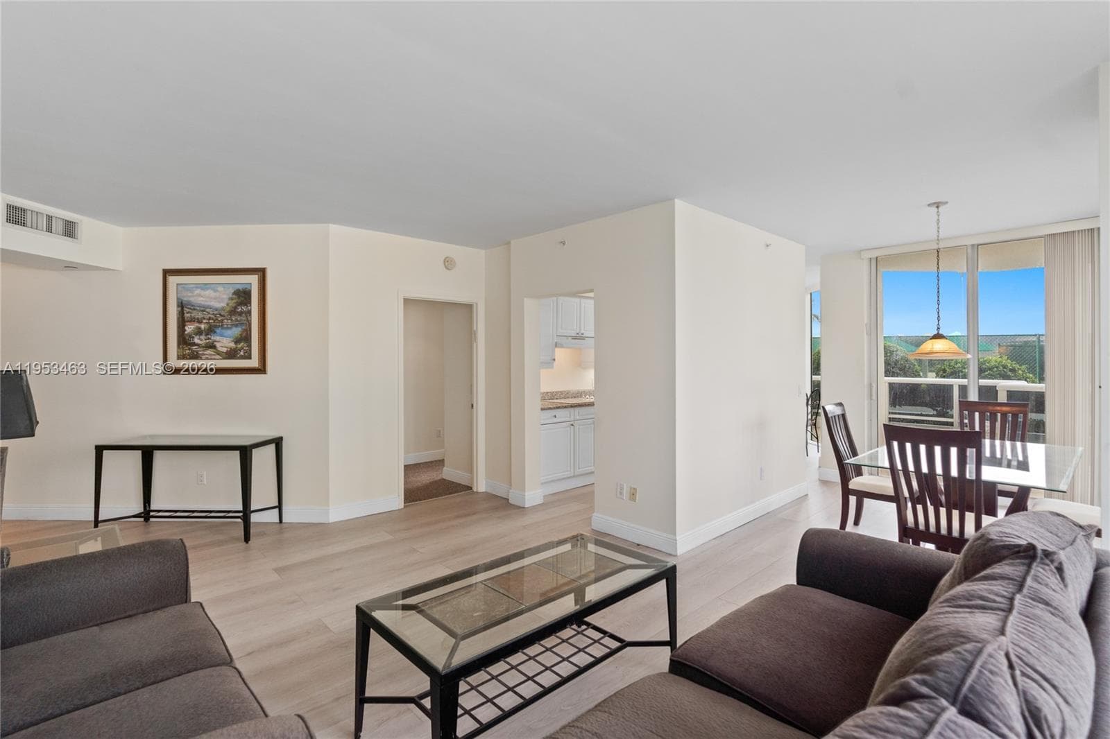 4775 Collins Ave 507 photo 2