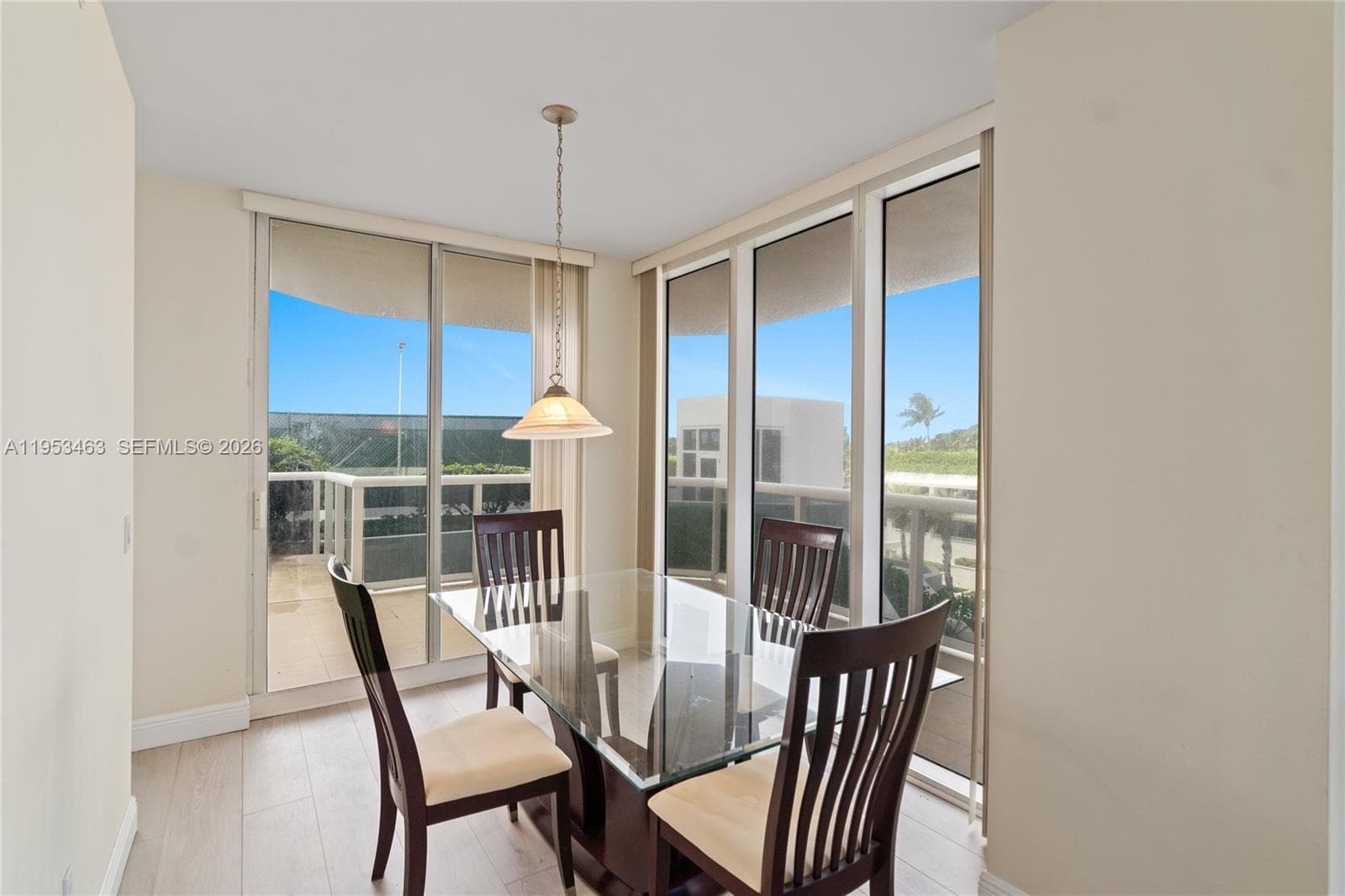 4775 Collins Ave 507 photo 4