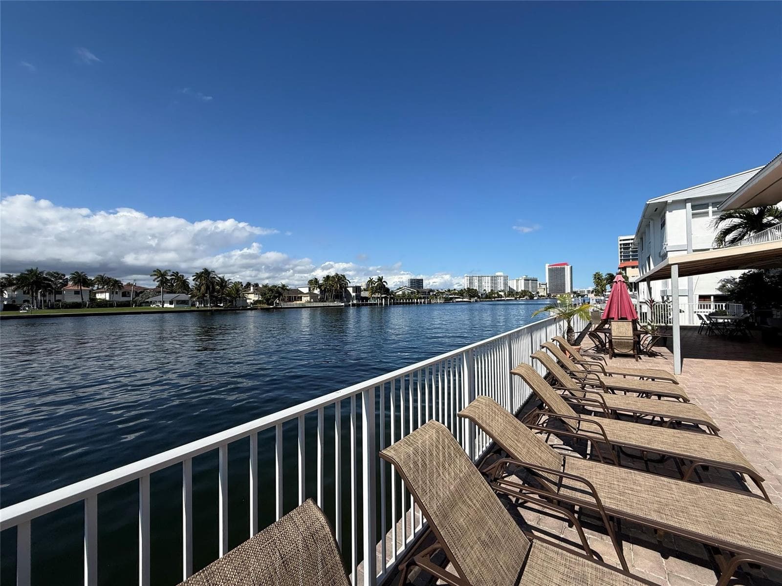 3161 S Ocean Drive 901 photo 17
