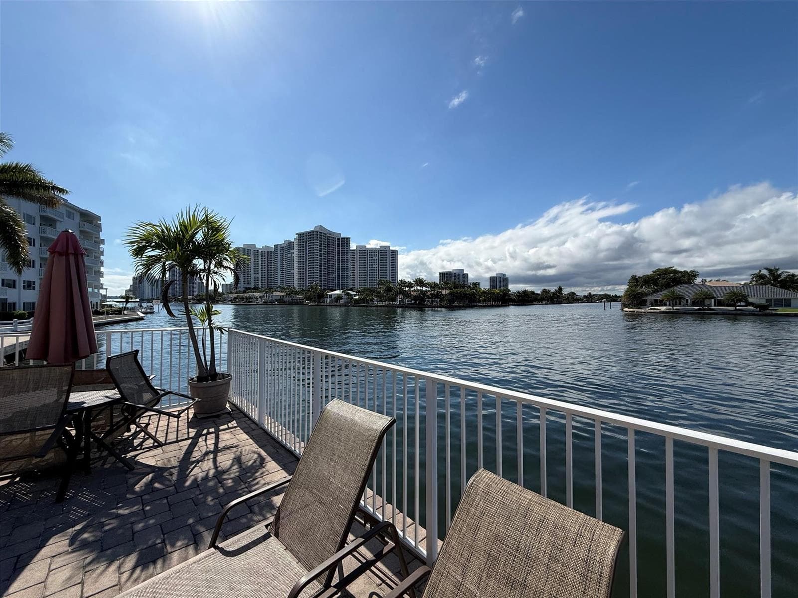 3161 S Ocean Drive 901 photo 18
