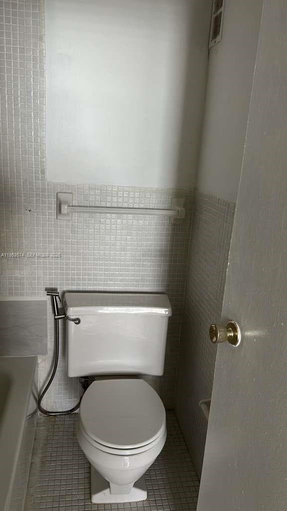 3660 NE 166TH ST 609 photo 13