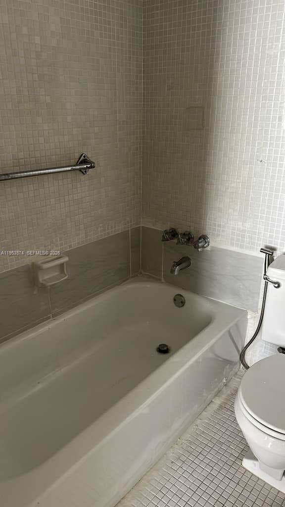 3660 NE 166TH ST 609 photo 14