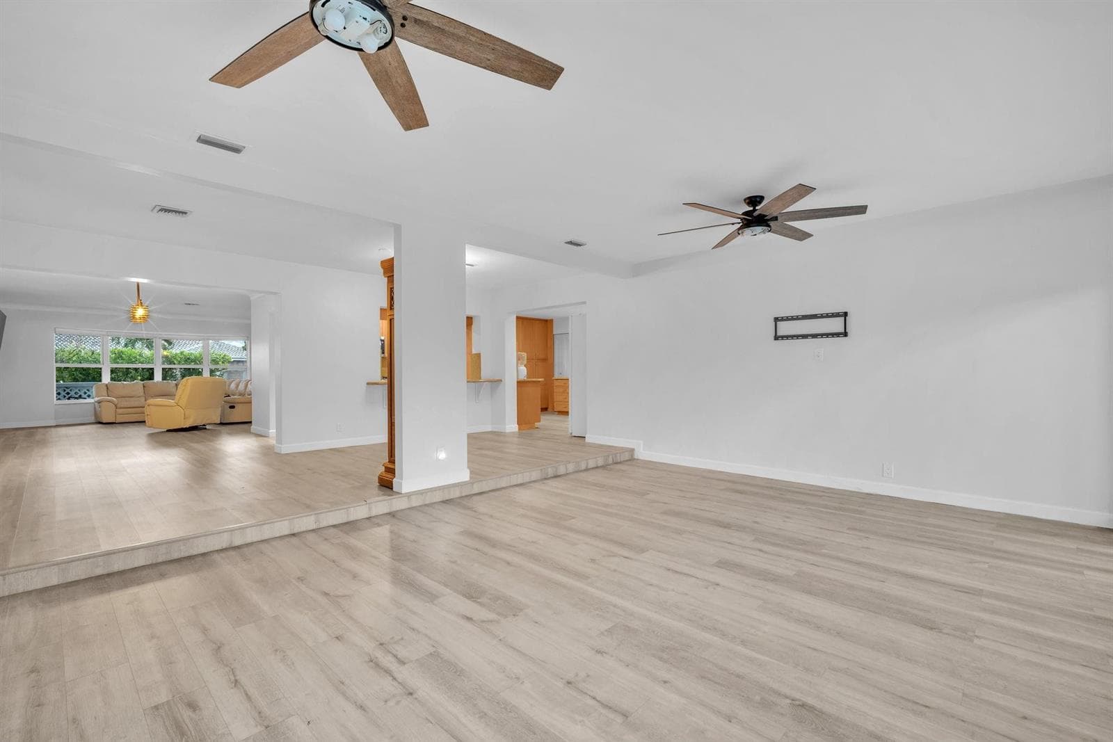 1421 NE 54th Street photo 22