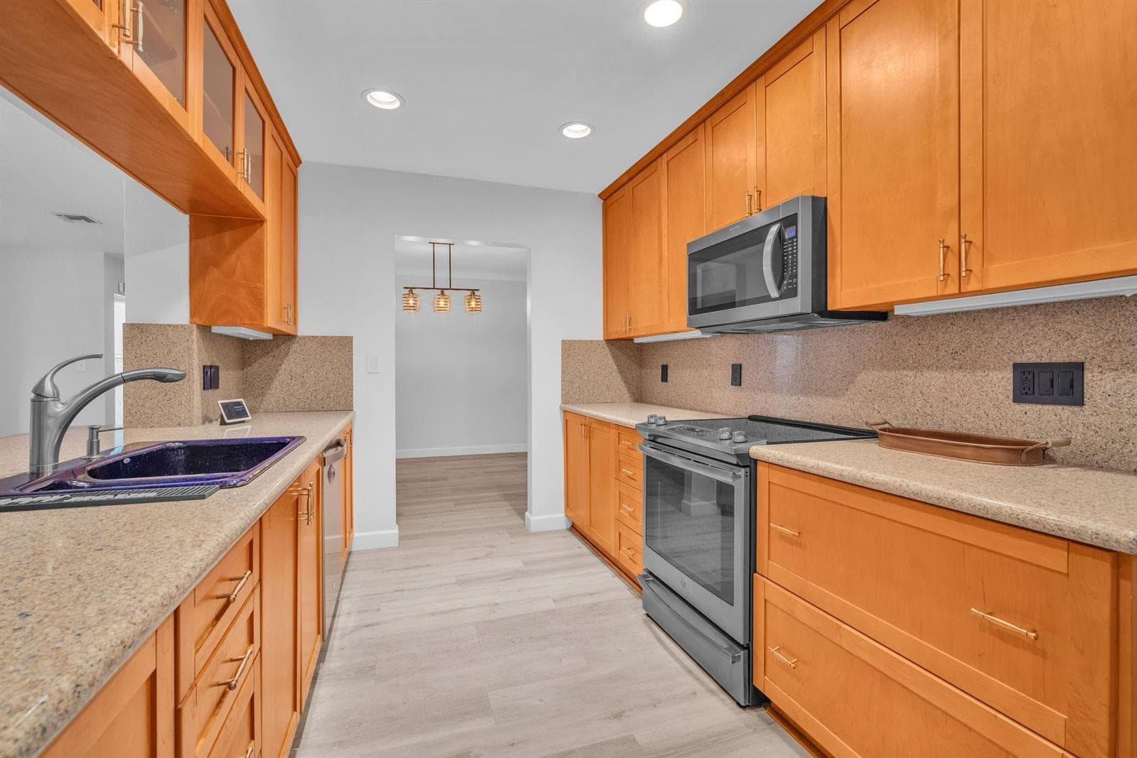 1421 NE 54th Street photo 10