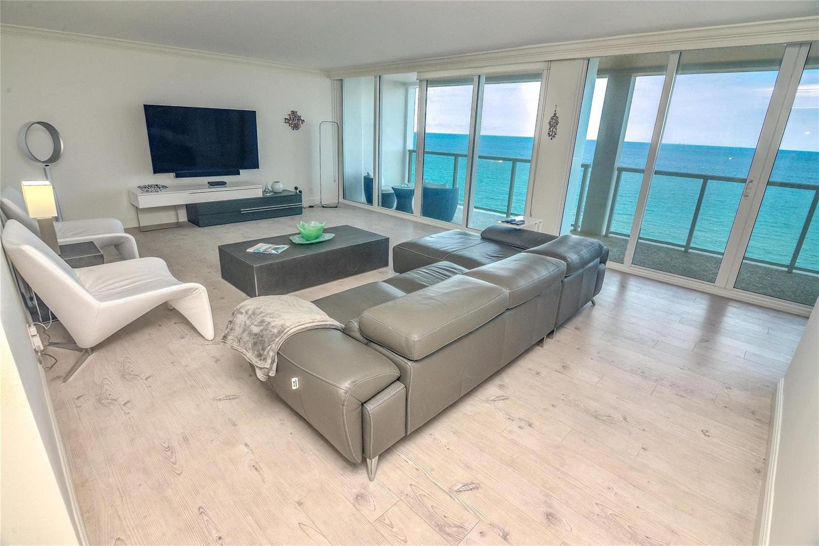 2800 S Ocean Boulevard 15l photo 5