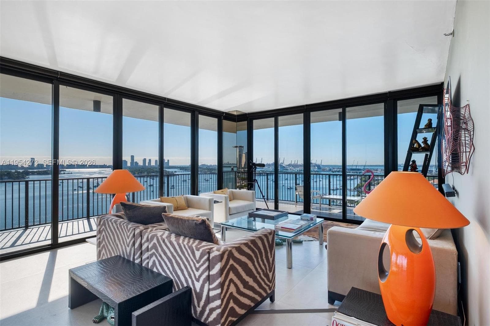 1000 Venetian Way 1501 photo 5
