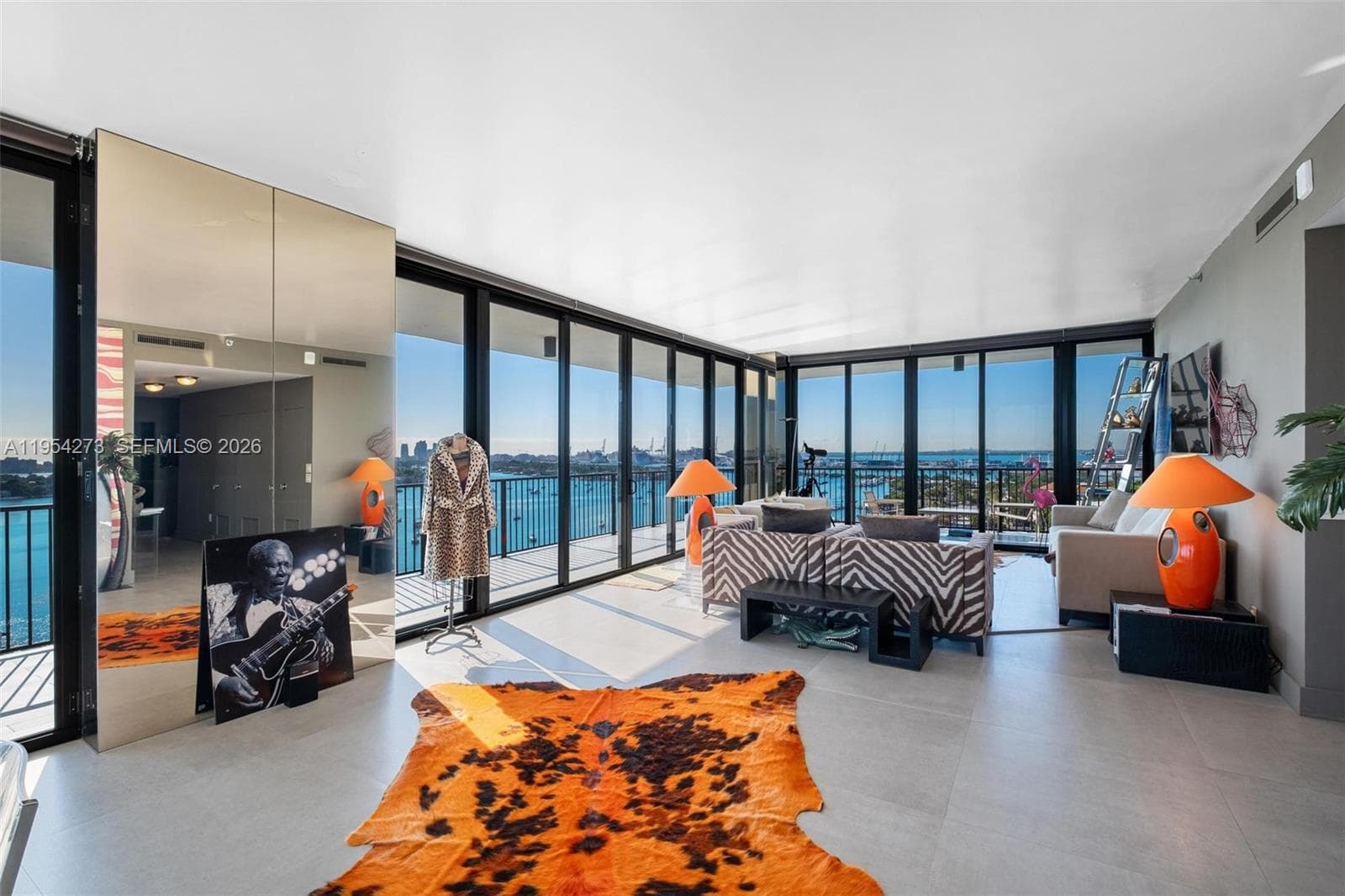 1000 Venetian Way 1501 photo 9