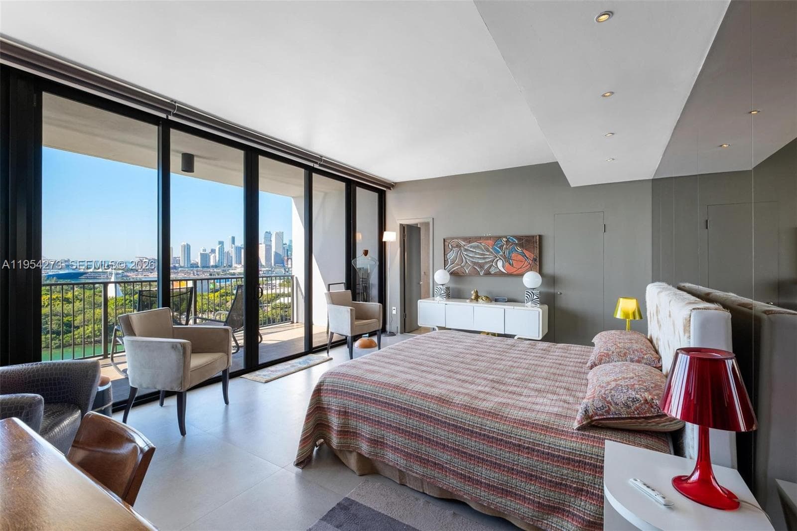 1000 Venetian Way 1501 photo 15