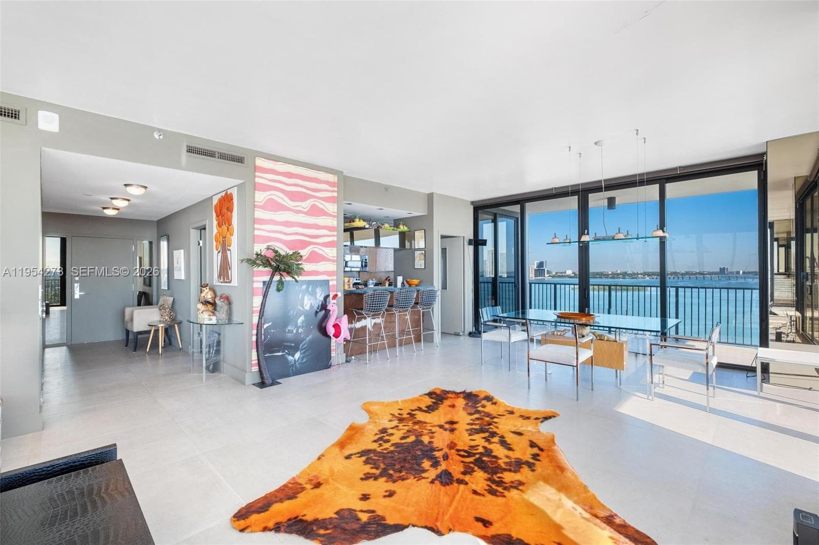 1000 Venetian Way 1501 photo 11