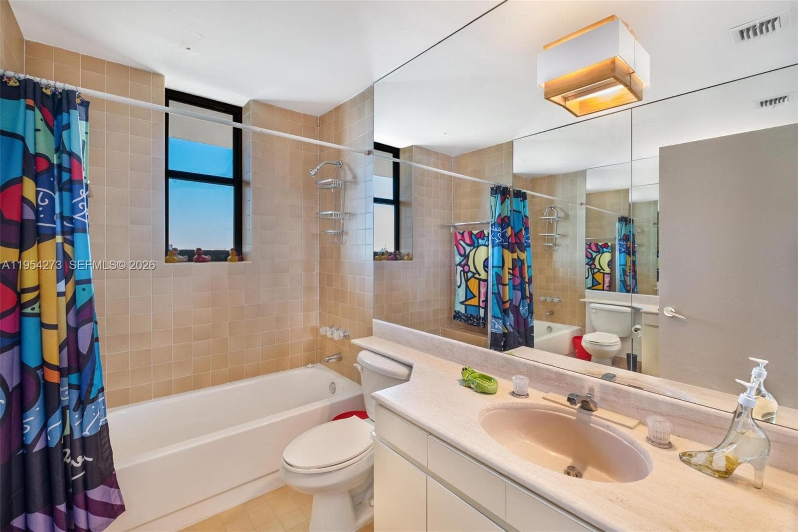 1000 Venetian Way 1501 photo 19