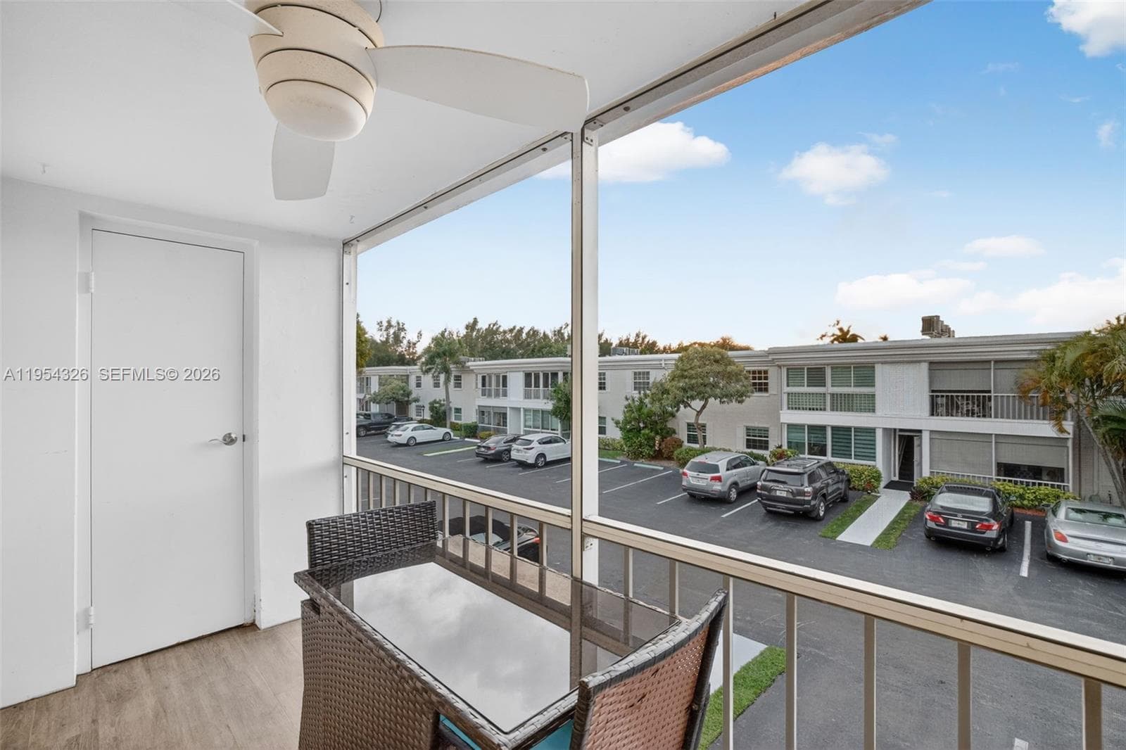 6471 Bay Club Dr 3 photo 9