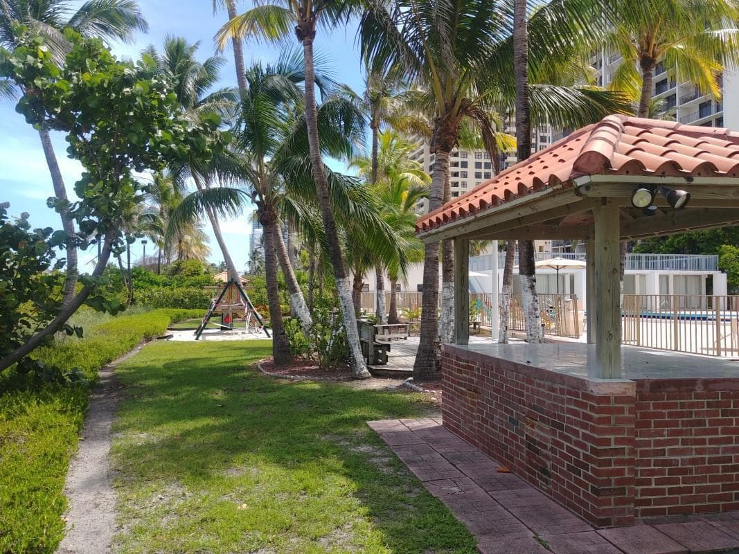 2655 Collins Avenue 602 photo 13
