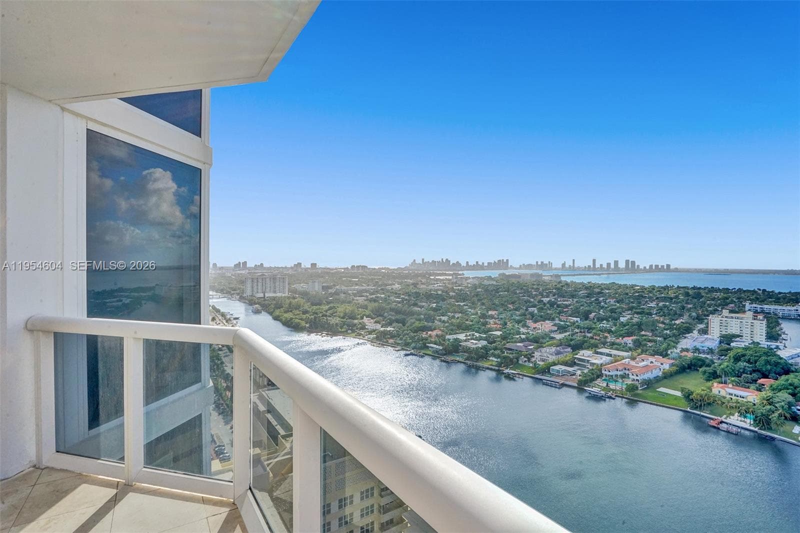4775 Collins Ave 3007 photo 13