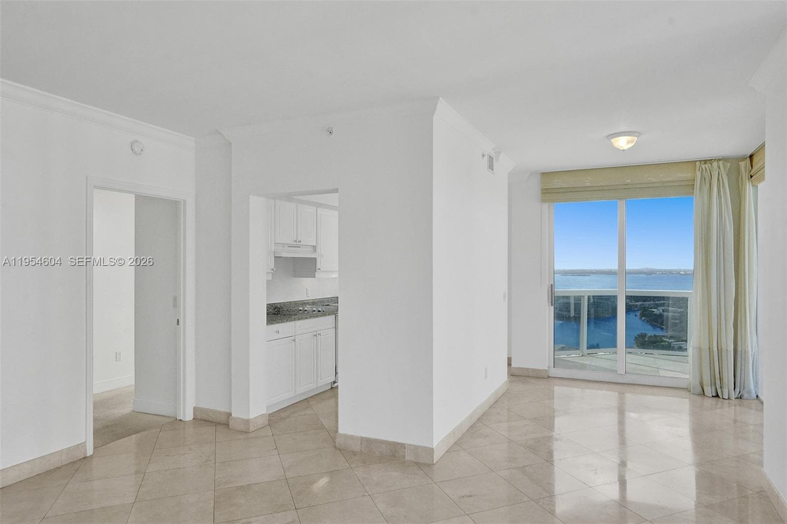 4775 Collins Ave 3007 photo 21