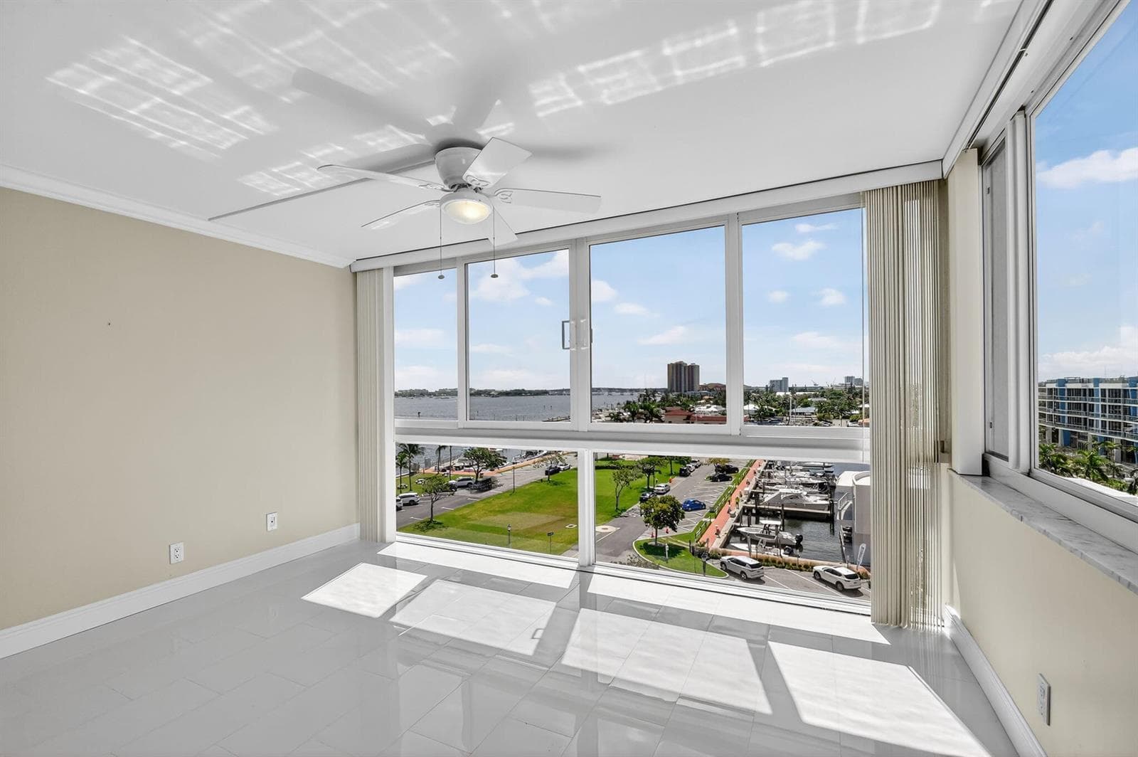 301 Lake Shore Drive 711 photo 13