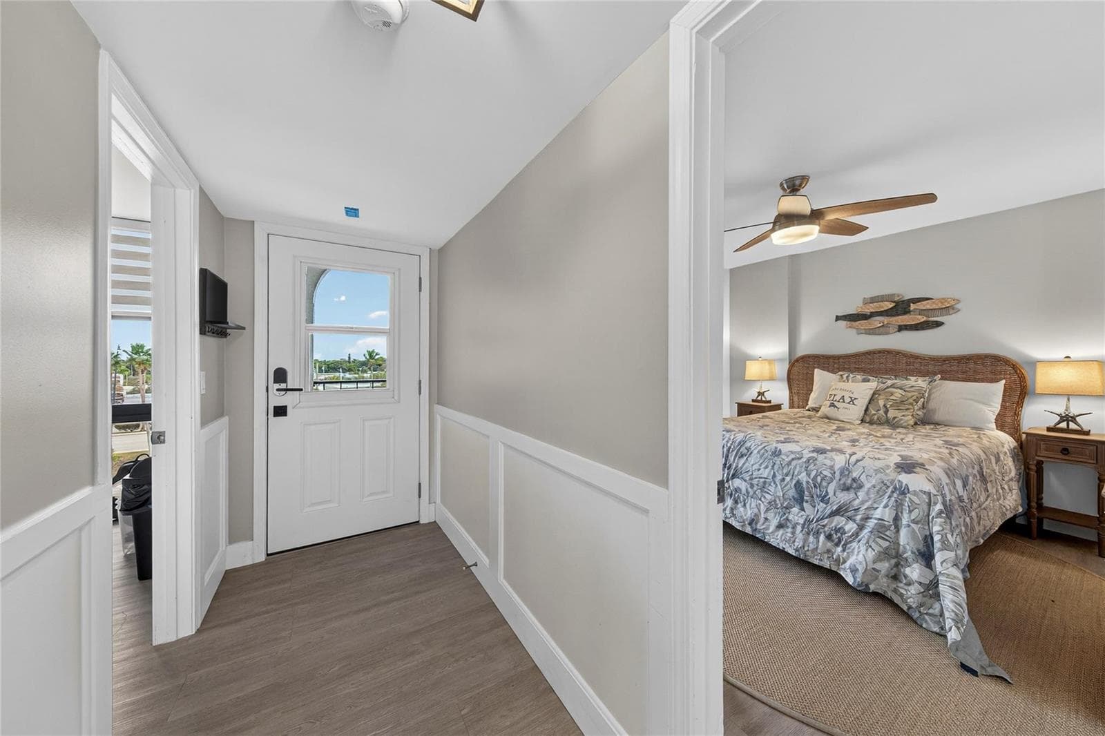 1629 Riverview Road 521 photo 6