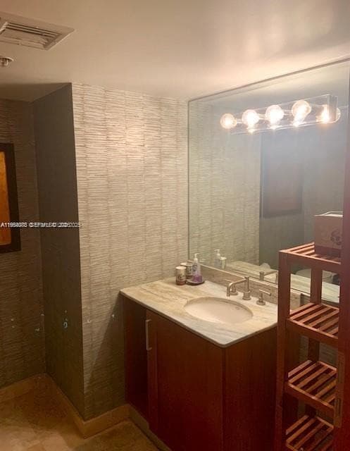 9499 Collins Ave 205 photo 8
