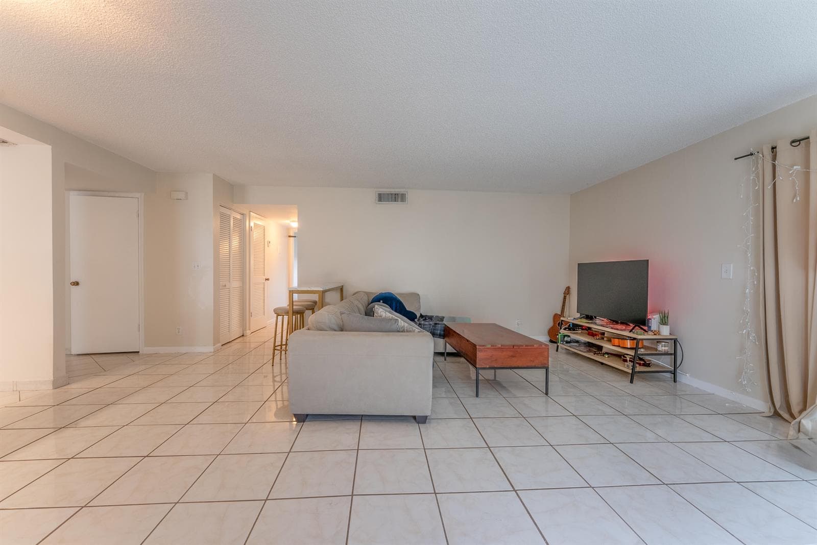 720 N Dixie Highway 603 photo 8
