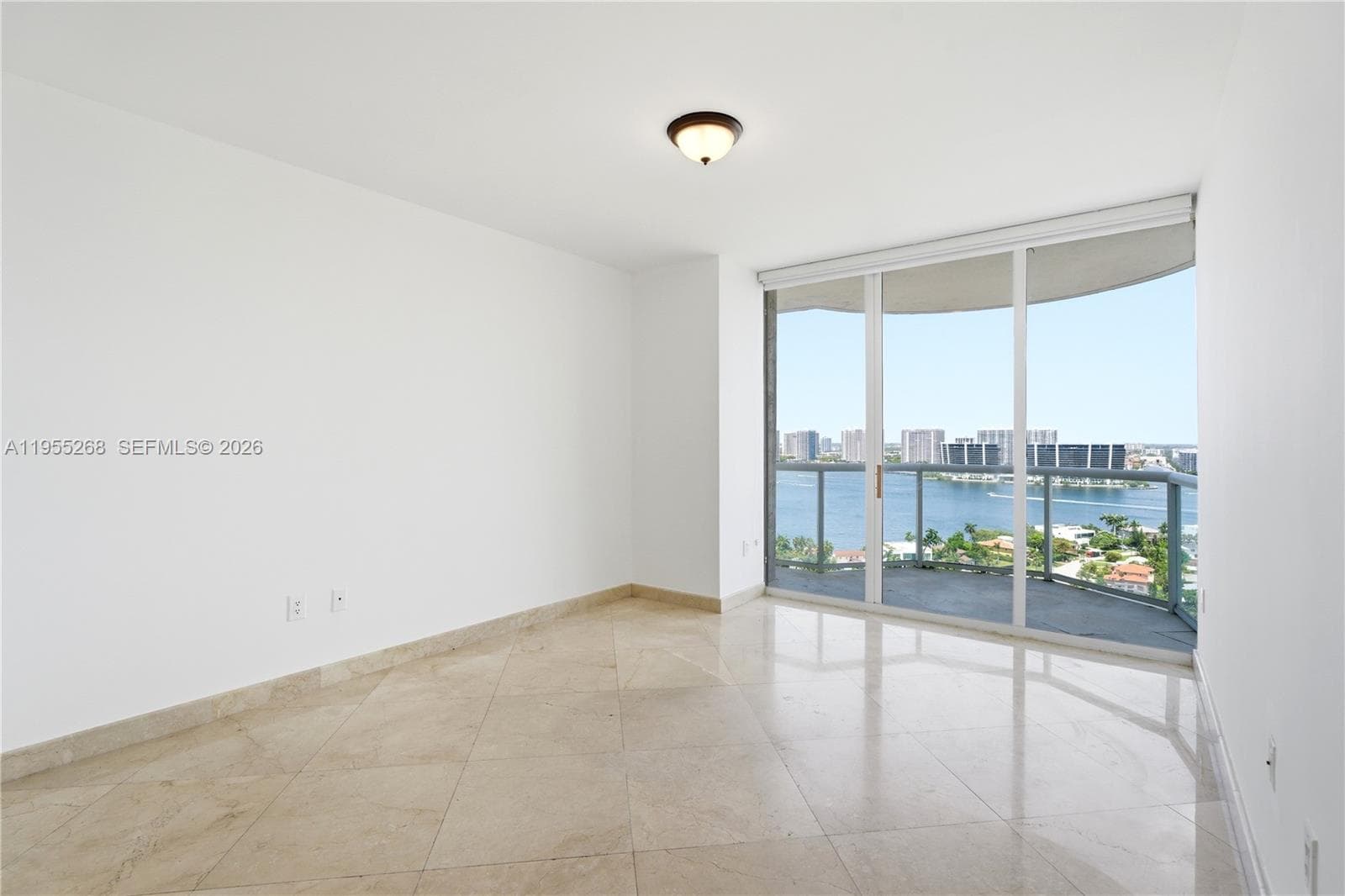 18671 Collins Ave 2304 photo 11