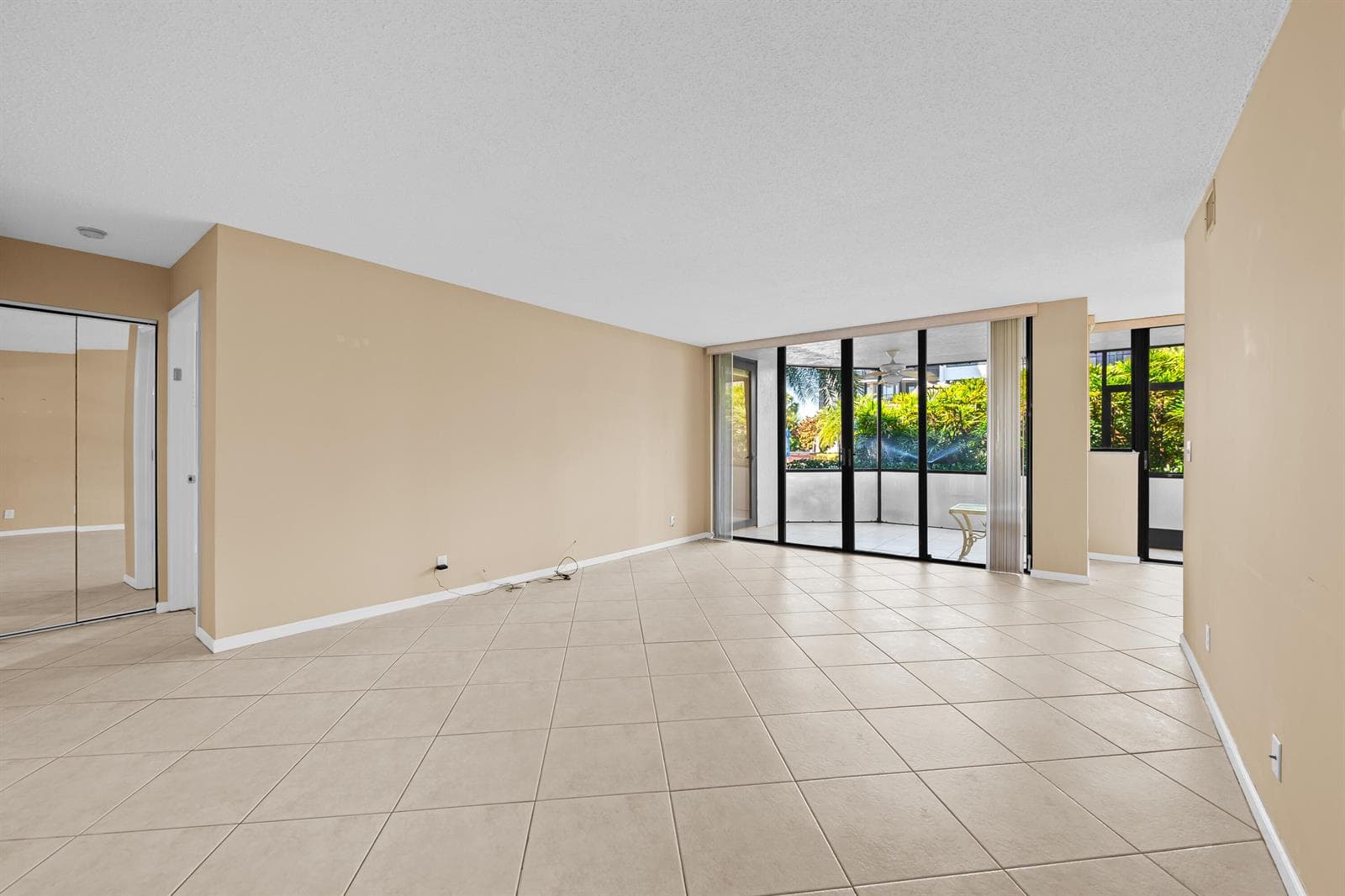 800 Jeffery Street 103 photo 13