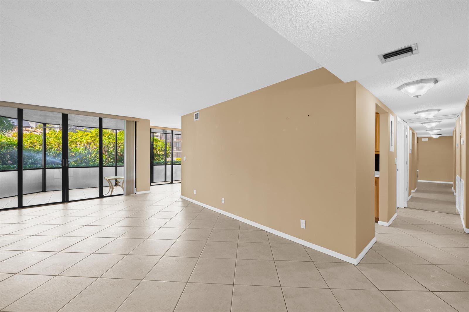 800 Jeffery Street 103 photo 12