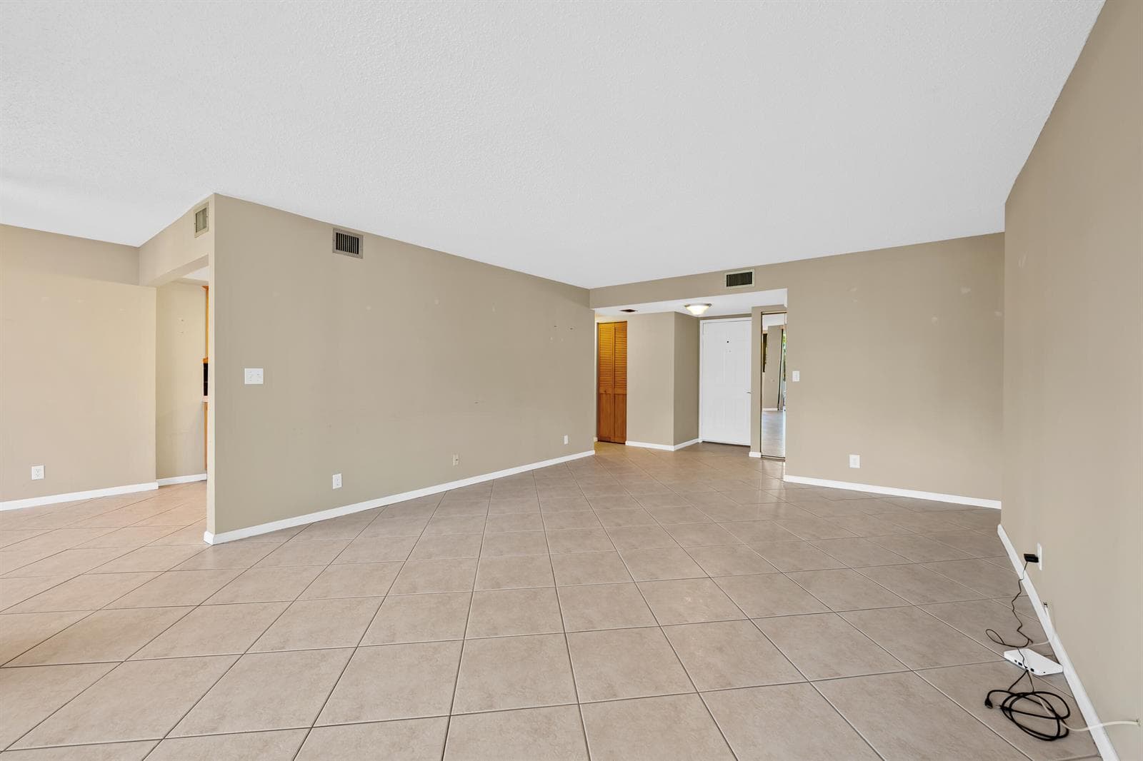 800 Jeffery Street 103 photo 11