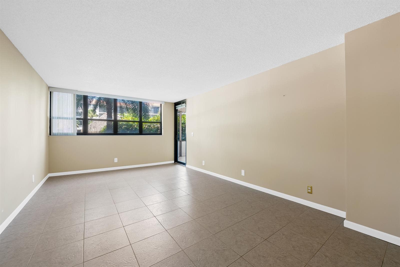 800 Jeffery Street 103 photo 21