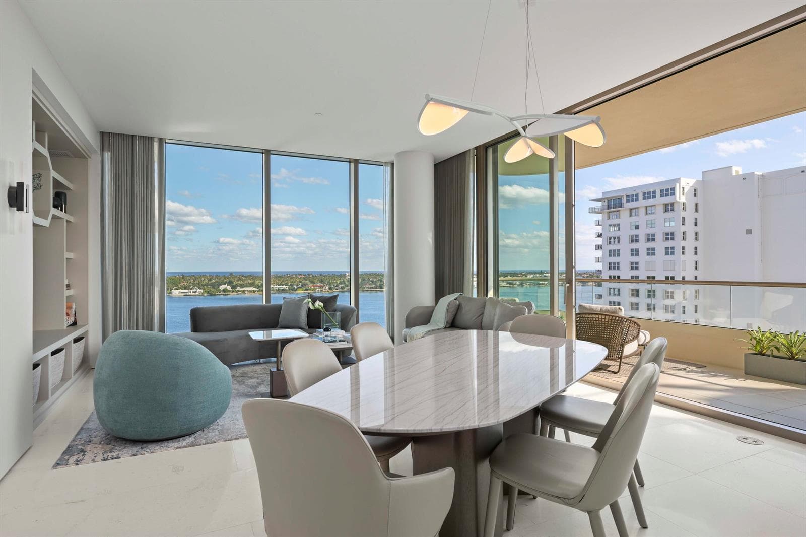 200 Arkona Court 1002 photo 3