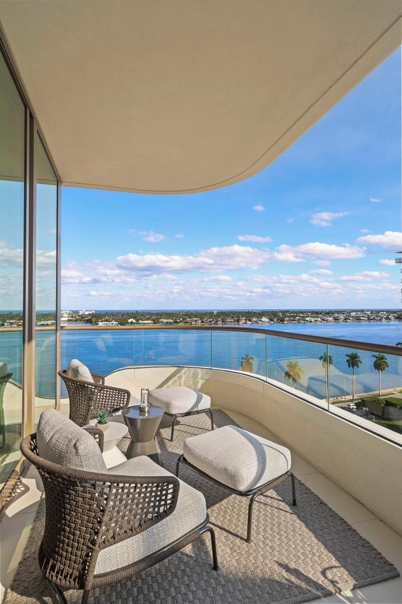 200 Arkona Court 1002 photo 9
