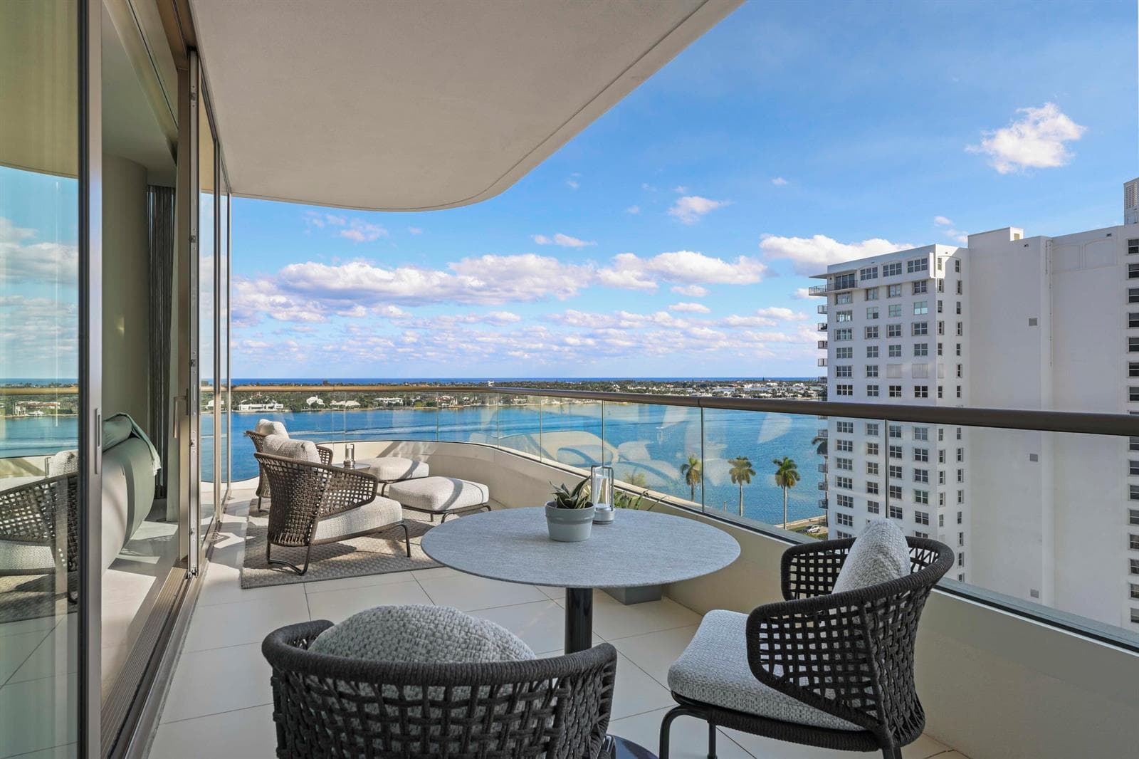 200 Arkona Court 1002 photo 8